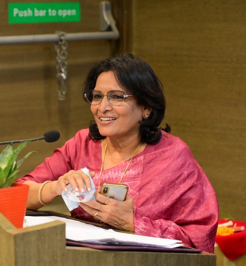 DR Asha Agarwal